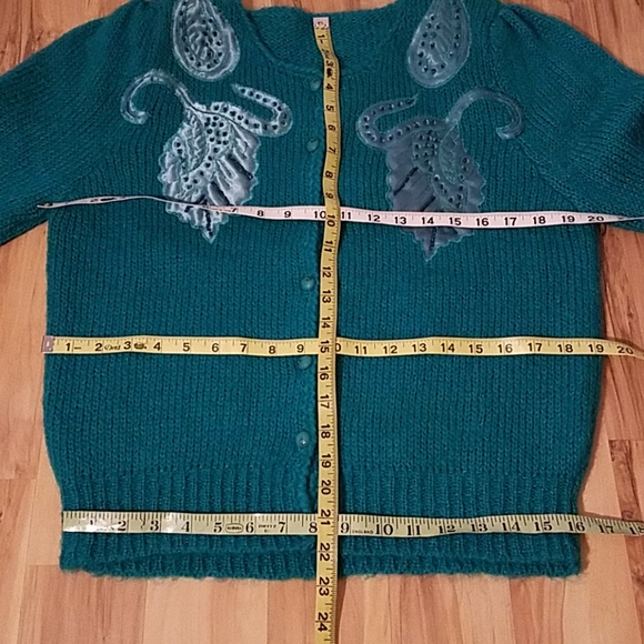 Vintage 80s Cardigan Sweater - Picture 8 of 8